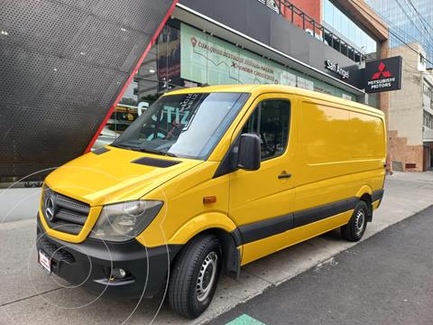 Mercedes Sprinter VAN Cargo 315 usado (2016) color Amarillo financiado en mensualidades(enganche $87,800 mensualidades desde $6,950)