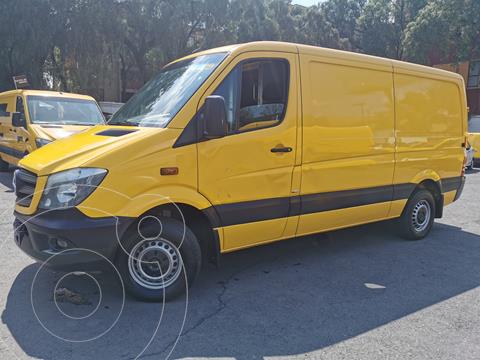 Mercedes Sprinter VAN Cargo 315 usado (2016) color Amarillo financiado en mensualidades(enganche $85,750 mensualidades desde $10,443)