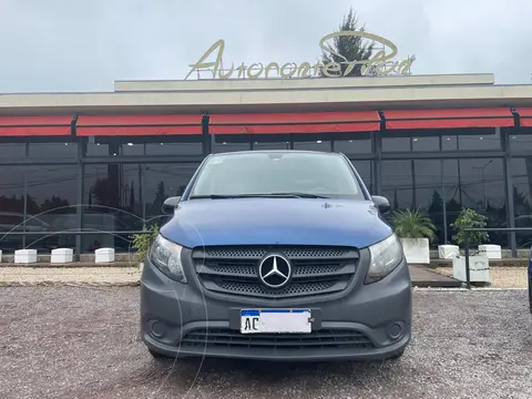 Mercedes Vito VITO  111 CDI FURGON MIXTO AA usado (2018) color blue precio u$s24.500