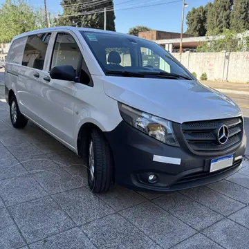 Mercedes Vito Furgon Mixto 111 CDi usado (2017) color Blanco precio u$s27.500
