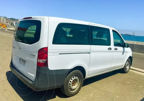 Mercedes Vito 2.1L Tourer 114 10+1 usado (2018) color Blanco precio $16.500.000