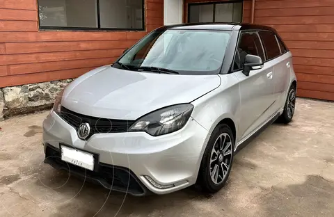 MG 3 1.5L Comfort Plus usado (2016) color Gris precio $5.500.000