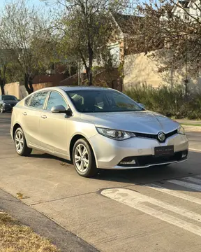 MG GT 1.4L Std usado (2017) color Plata precio $6.990.000