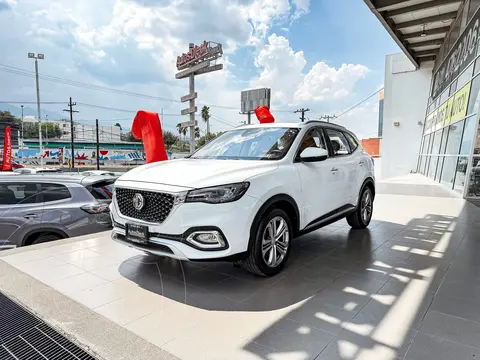MG HS Trophy usado (2022) color Blanco financiado en mensualidades(enganche $56,980 mensualidades desde $5,831)