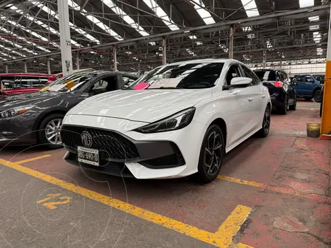 MG MG GT Style usado (2023) color Blanco financiado en mensualidades(enganche $71,500 mensualidades desde $6,500)
