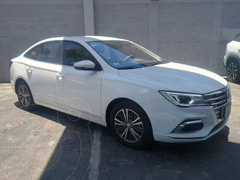 MG MG GT Excite usado (2024) color Blanco financiado en mensualidades(enganche $116,371 mensualidades desde $4,896)