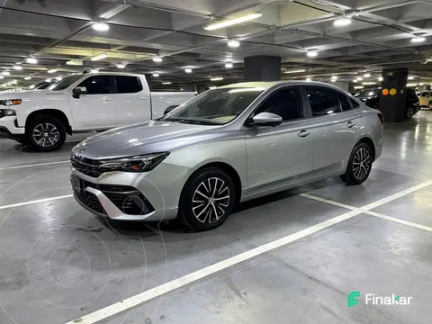 MG MG5 MCE Elegance usado (2025) color Gris precio $300,000