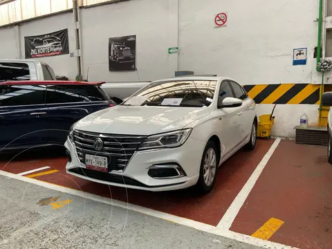 MG MG5 Elegance Aut usado (2023) color Blanco financiado en mensualidades(enganche $57,000 mensualidades desde $6,100)