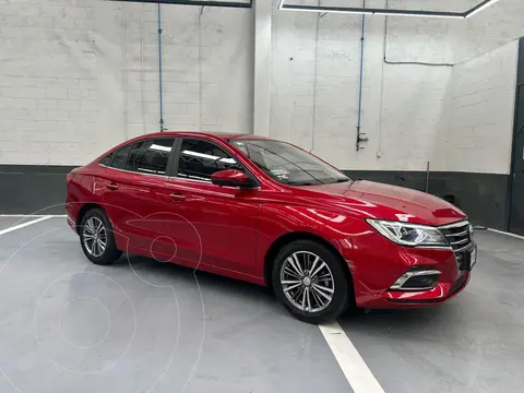 MG MG5 Elegance usado (2024) color Rojo precio $258,000