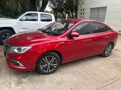 MG MG5 Elegance usado (2023) color Rojo precio $230,000