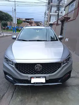 foto MG ZS  1.5L STD Aut usado (2021) color Plata precio u$s11,500