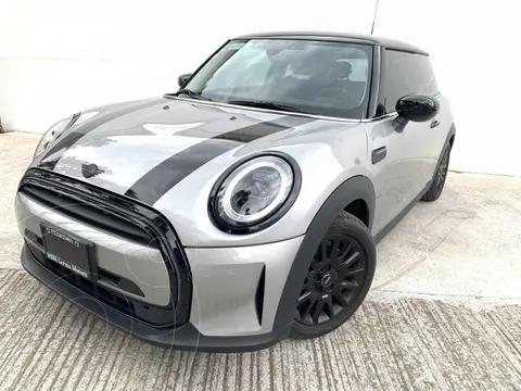 MINI 3 Puertas Cooper Classic Aut usado (2024) color Gris precio $630,000