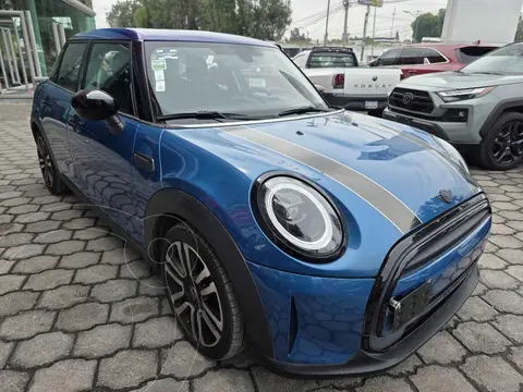 MINI 5 Puertas Cooper Classic Aut usado (2024) color Azul financiado en mensualidades(enganche $123,625 mensualidades desde $10,438)