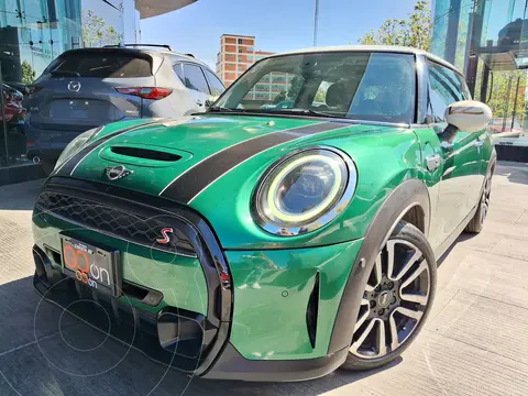 MINI Cooper 5 Puertas Classic Aut usado (2023) color Verde precio $525,000