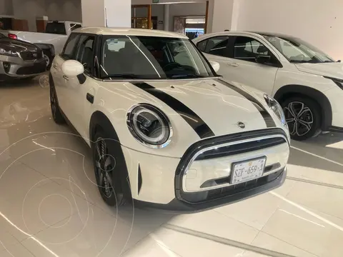MINI Cooper 5 Puertas Classic Aut usado (2022) color Blanco precio $449,900