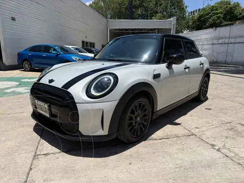 MINI Cooper 5 Puertas Classic Aut usado (2022) color Blanco precio $439,000