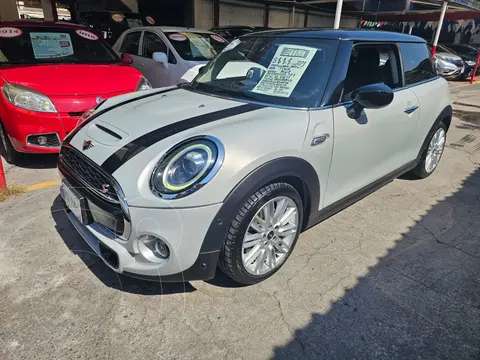MINI Cooper Clubman Classic Aut usado (2022) color Crema precio $399,000