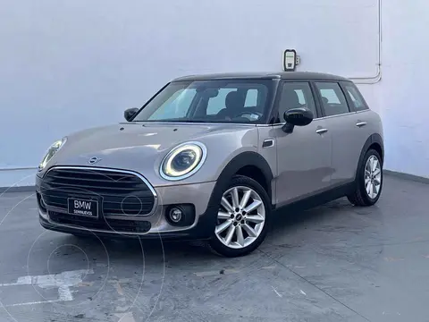 MINI Cooper Clubman Classic Aut usado (2022) color Gris financiado en mensualidades(enganche $87,780 mensualidades desde $8,659)