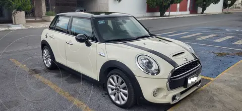 MINI Cooper S Chili 5 Puertas usado (2017) color Blanco precio $240,000