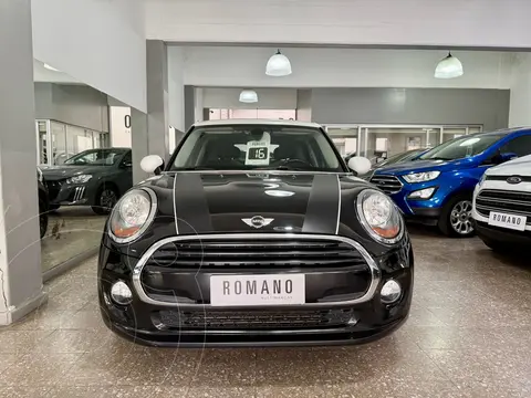 MINI Cooper Pepper 1.5 5P Aut usado (2016) color Negro Medianoche precio $34.000.000
