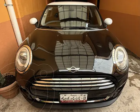 MINI Cooper Chili usado (2015) color Negro precio $200,000