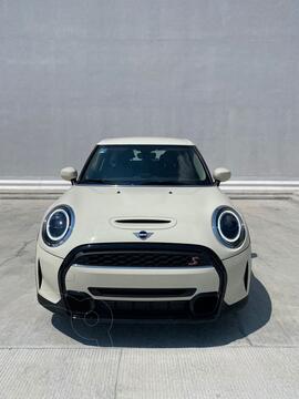 foto MINI Cooper Essential usado (2022) color Blanco precio $672,700