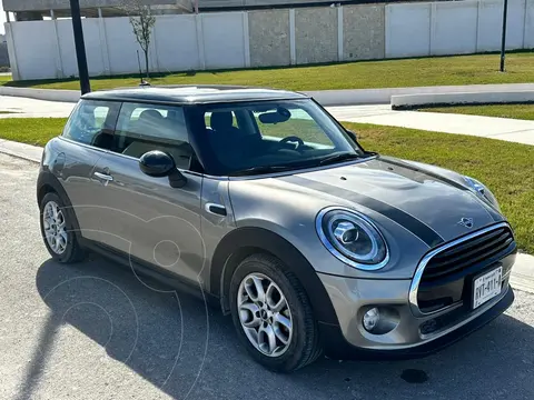 MINI Cooper Chili Aut usado (2019) color Plata precio $250,000