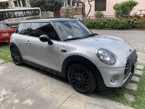 Mini Cooper  1.6L Pepper Aut usado (2016) color Plata precio u$s15,000