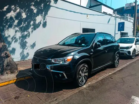 Mitsubishi ASX 2.0L GLS usado (2016) color Negro precio u$s14,000