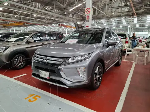 Mitsubishi Eclipse Cross Limited usado (2020) color Plata Metalico financiado en mensualidades(enganche $88,000 mensualidades desde $7,900)
