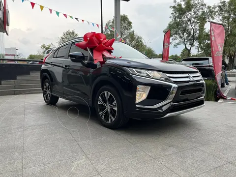 Mitsubishi Eclipse Cross GLX usado (2019) color Negro financiado en mensualidades(enganche $114,072 mensualidades desde $4,800)