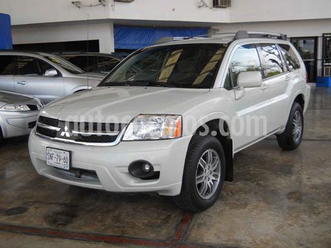 Mitsubishi Endeavor XLS usado (2007) color Beige precio $110,000