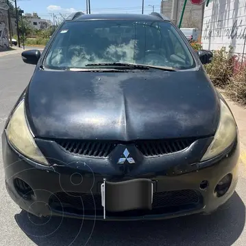 Mitsubishi Grandis 2.4L usado (2008) color Negro precio $60,000