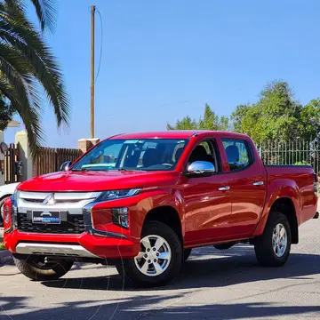 Mitsubishi L-200 2.4L Katana CRT 4X4 usado (2020) color Rojo precio $19.900.000