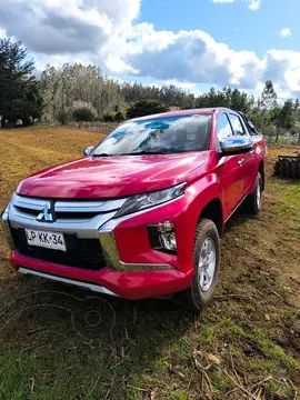 Mitsubishi L-200 2.4 Doble Cabina usado (2019) color Rojo precio $10.000.000