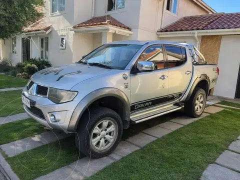 Mitsubishi L-200 2.5 TD Dakar CRS Diesel 4X4 Aut usado (2014) color Gris precio $10.890.000