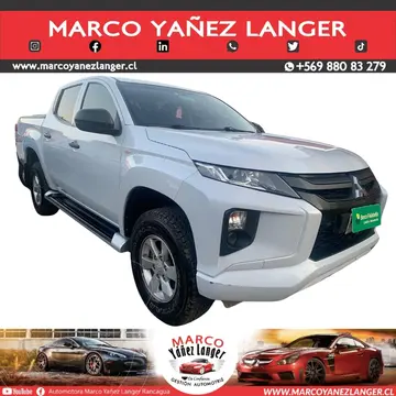 Mitsubishi L-200 2.4L Work CR 4X2 usado (2021) color Blanco precio $18.890.000