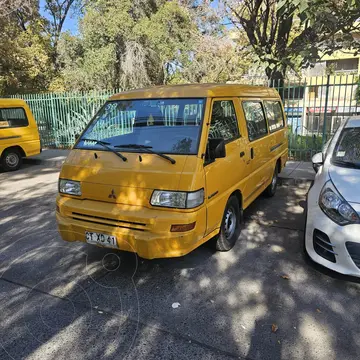 Mitsubishi L-300 Furgon 2.0 usado (2011) color Naranja precio $6.800.000