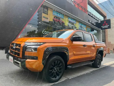 Mitsubishi L200 GSR 4x4 Diesel usado (2025) color Naranja precio $649,000