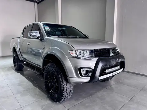 Mitsubishi L200 4x4 3.2 CR CD Aut usado (2016) color Gris Medianoche precio $30.500.000