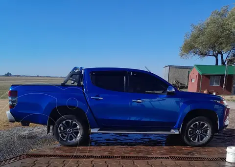 Mitsubishi L200 GLS Aut usado (2021) color Azul precio u$s30.500