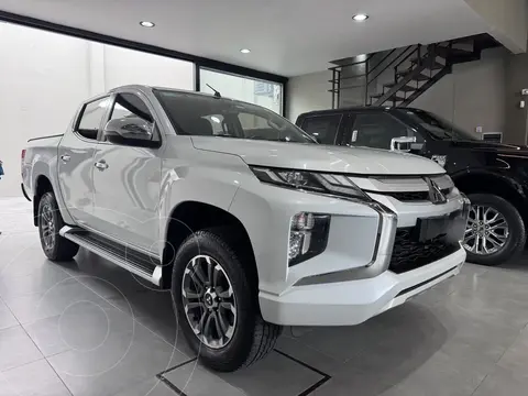 Mitsubishi L200 GLS Aut Full usado (2021) color Blanco precio $39.500.000
