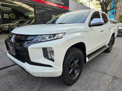 Mitsubishi L200 GLX Diesel 4x4 usado (2022) color Blanco precio $439,900