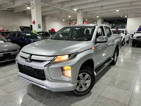 Mitsubishi L200 GLX 4x2 usado (2021) color Plata precio $340,000