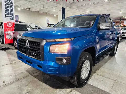 Mitsubishi L200 GLX 4x2 usado (2025) color Azul financiado en mensualidades(enganche $135,705 mensualidades desde $10,382)