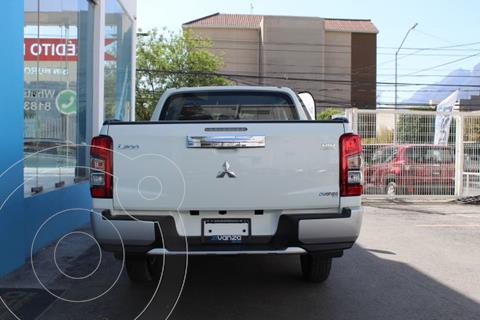 foto Mitsubishi L200 4x4 2.5L DI-D Cabina Doble usado (2021) precio $529,000