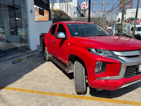 Mitsubishi L200 GLX 4x2 usado (2023) color Rojo precio $420,000