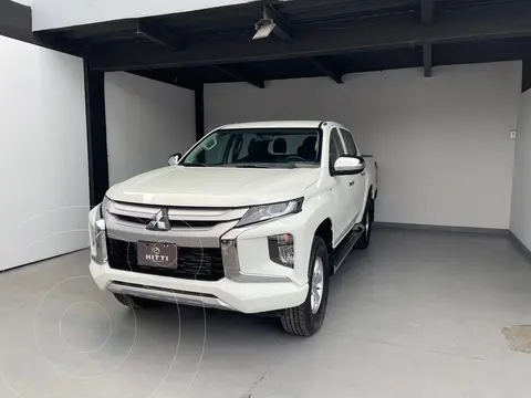 Mitsubishi L200 GLX Diesel 4x4 usado (2021) color Blanco precio $429,000