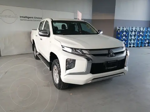 Mitsubishi L200 GLX 4x2 usado (2022) color Blanco financiado en mensualidades(enganche $151,458 mensualidades desde $7,228)