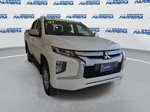 Mitsubishi L200 GLX 4x2 usado (2021) color Blanco precio $345,000